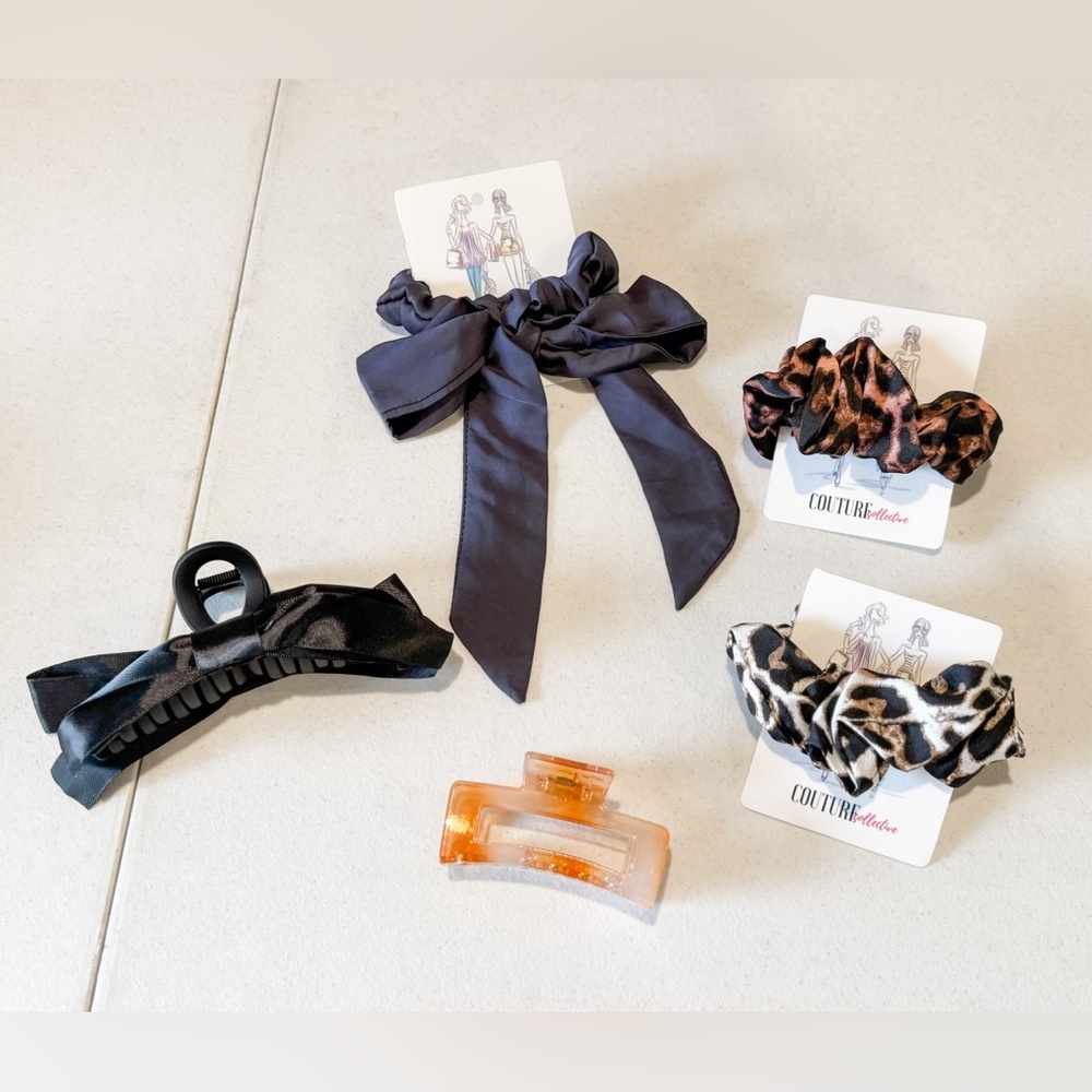 Set of (5) Hair Accessories